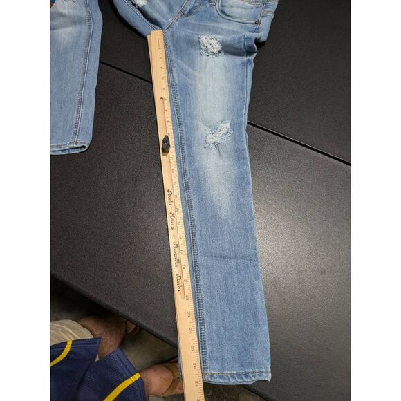 Dollhouse Low-Rise Flare Distressed Medium Wash Jeans Size 1 - Picture 5 of 5